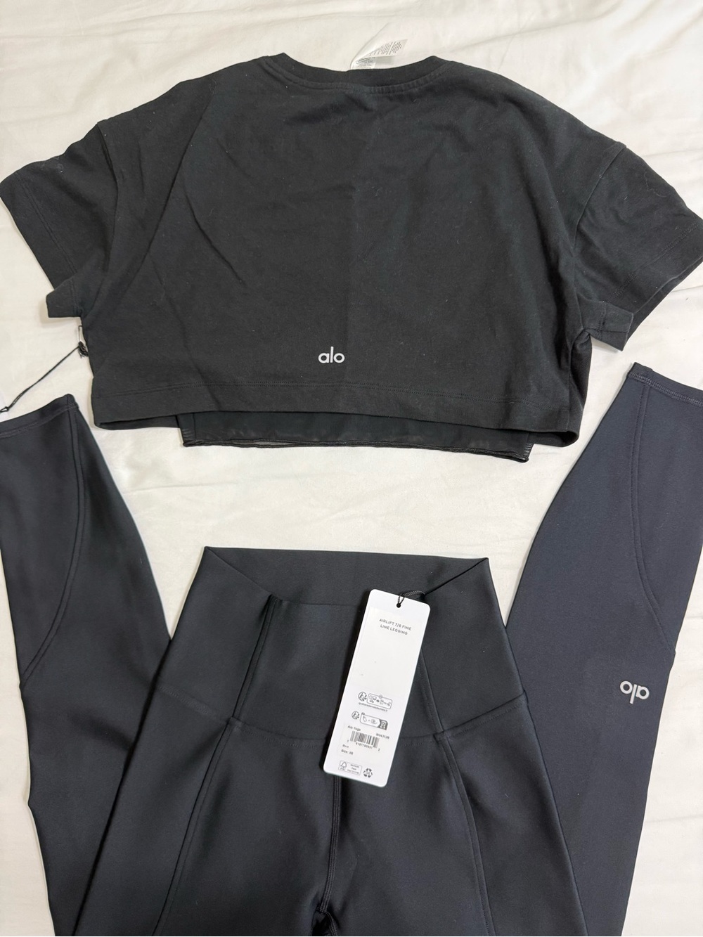 Alo Yoga Set Made You Look Crop Tee XS and 7/8 Fine Line Legging XS NWT